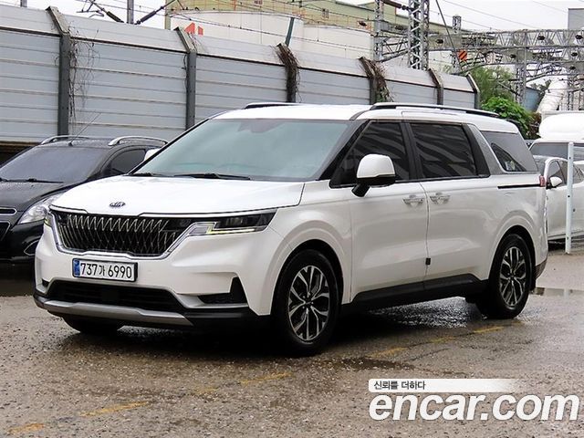 Kia Carnival Gasoline 11-Seater Prestige — пробег 391 655 км — фото 2 из 5