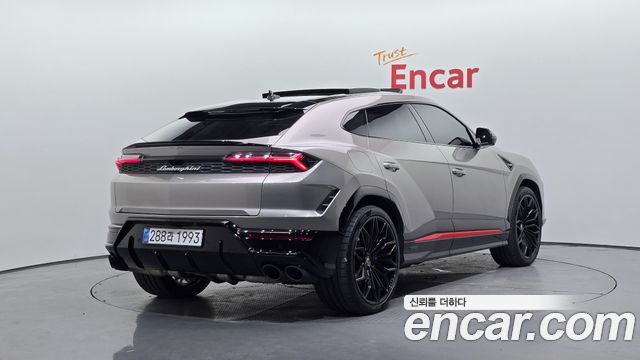 Lamborghini Urus из Кореи Encar