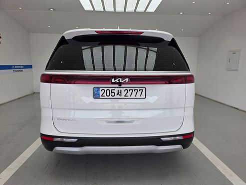 Kia Carnival 9-Seater Prestige — пробег 90 626 км — фото 4 из 5