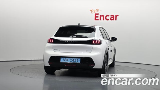 Peugeot 208 из Кореи Encar
