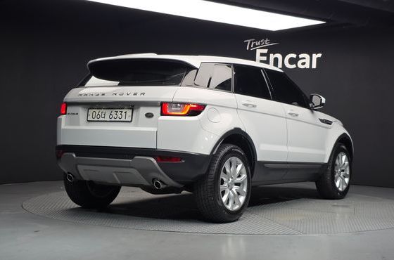 Land Rover Range Rover Evoque 2.0 TD4 SE — пробег 120 975 км — фото 2 из 5