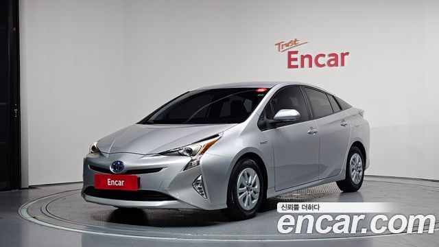 Toyota Prius из Кореи Encar