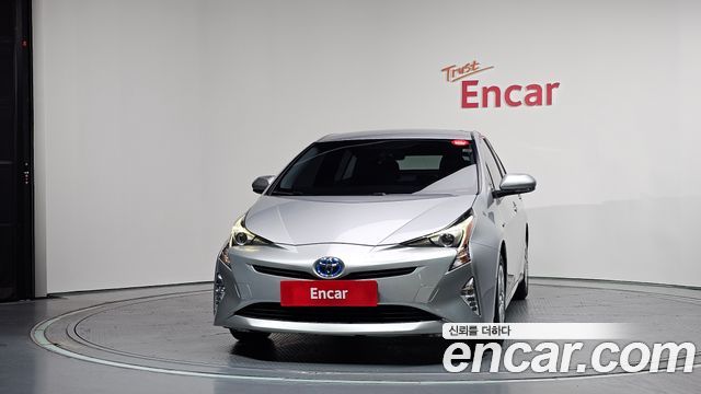 Toyota Prius из Кореи Encar