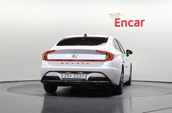 Hyundai Sonata 2.0 Premium Family — пробег 58 084 км — фото 4 из 5