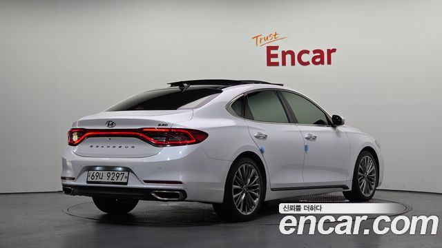 Hyundai Grandeur из Кореи Encar