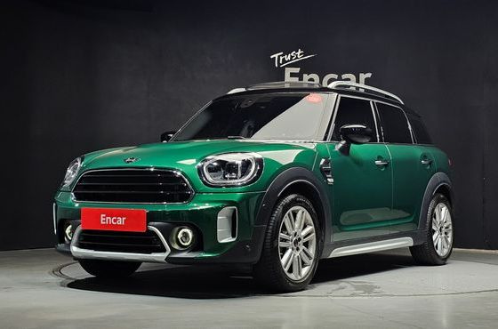 Mini Countryman Classic Plus Launch Pack 2nd Gen — пробег 10 661 км — фото 1 из 5
