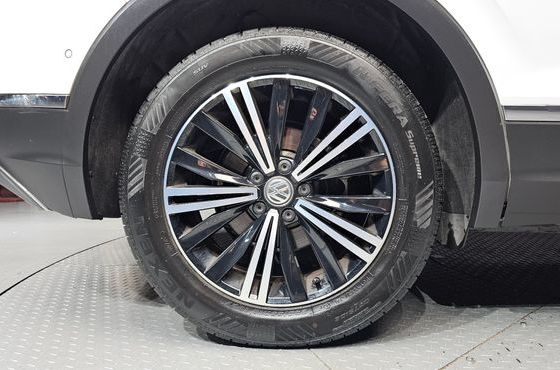 Volkswagen Tiguan 2.0 TDI Prestige — пробег 182 675 км — фото 5 из 5