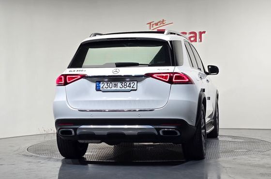Mercedes-Benz GLE-Class GLE300d 4MATIC — пробег 48 925 км — фото 4 из 5