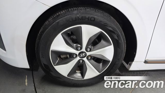 Hyundai Ioniq из Кореи Encar