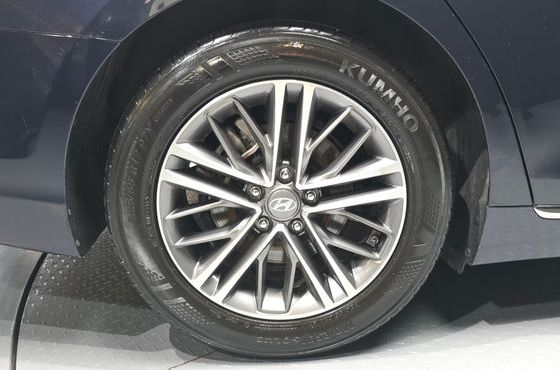 Hyundai Grandeur 2.4 Premium — пробег 57 368 км — фото 5 из 5