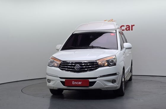 Ssangyong KORANDO 4WD Chateau 9-seater High-roof — пробег 152 288 км — фото 3 из 5