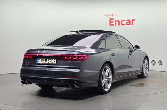 Audi S8 4.0 TFSI Quattro LWB — пробег 59 973 км — фото 2 из 5