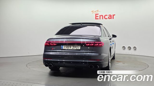 Audi S8 из Кореи Encar