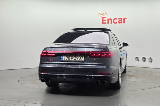 Audi S8 4.0 TFSI Quattro LWB — пробег 59 973 км — фото 4 из 5