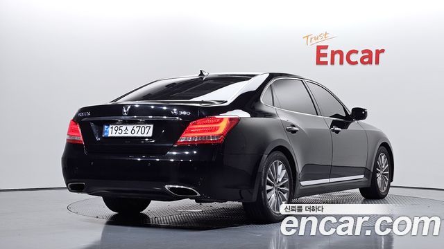 Hyundai Equus из Кореи Encar