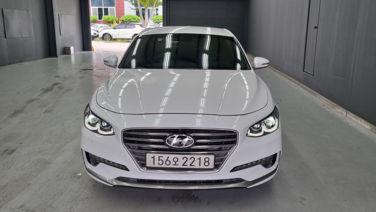 Hyundai Grandeur из Кореи Encar