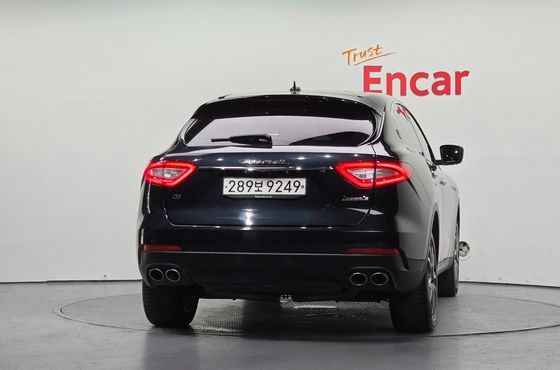 Maserati Levante 3.0 AWD — пробег 146 877 км — фото 4 из 5