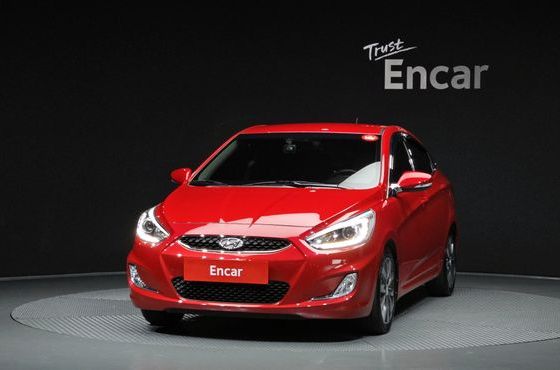 Hyundai Accent 1.4 VVT Premium — пробег 40 067 км — фото 3 из 5