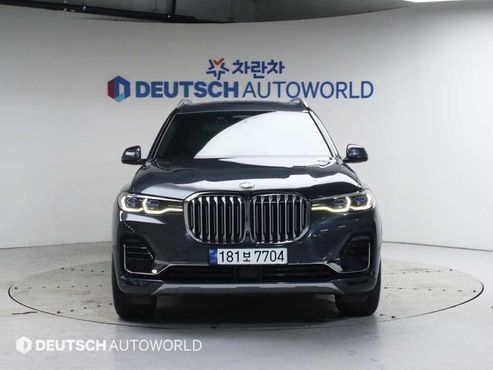 BMW X7 xDrive 40i Design Pure Excellence 6-Seater — пробег 184 844 км — фото 1 из 5