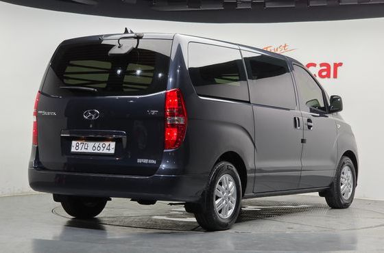 Hyundai Starex Van 3-Seater Smart — пробег 86 709 км — фото 2 из 5