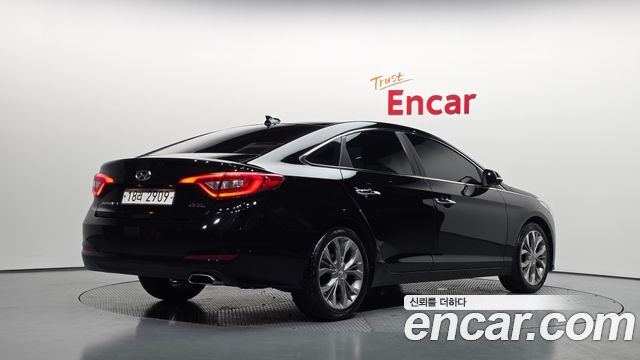 Hyundai Sonata 2.0 Premium — пробег 126 999 км — фото 2 из 5