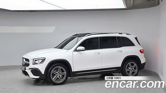 Mercedes-Benz GLB-Class GLB250 4MATIC — пробег 73 259 км — фото 2 из 5