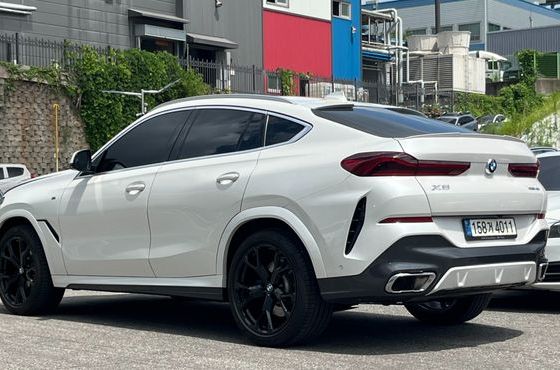BMW X6 xDrive40i M Sport — пробег 83 029 км — фото 2 из 5