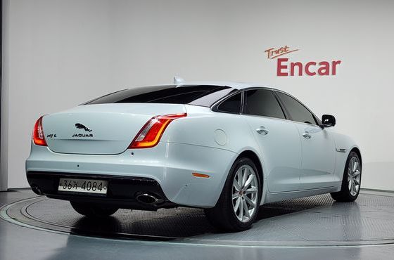 Jaguar XJ 3.0D Premium Luxury LWB X351 — пробег 81 141 км — фото 2 из 5