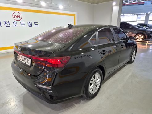 Kia K3 Luxury — пробег 142 000 км — фото 4 из 5