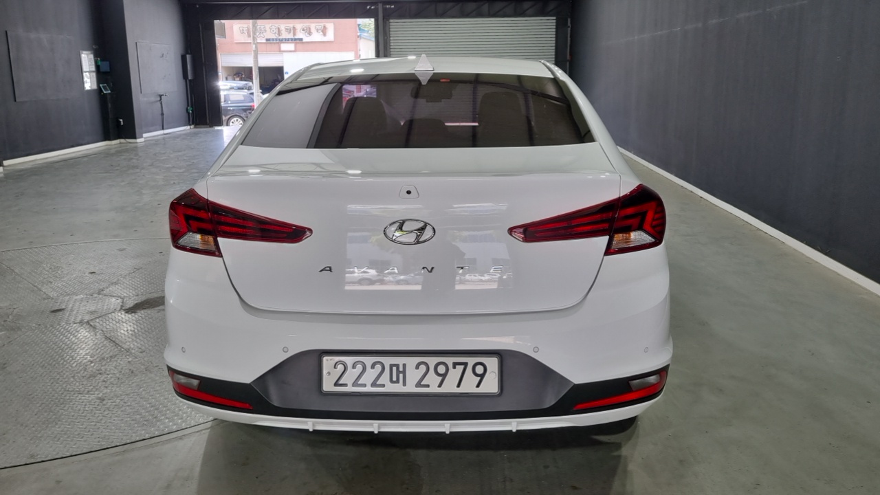 Hyundai AVANTE из Кореи Encar