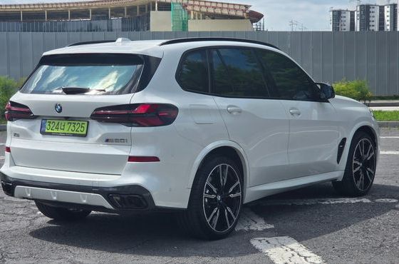 BMW X5 M60i — пробег 25 877 км — фото 2 из 5