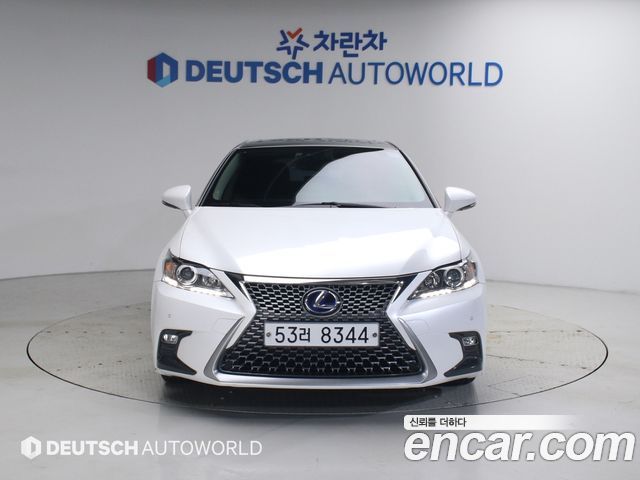 Lexus CT200h из Кореи Encar