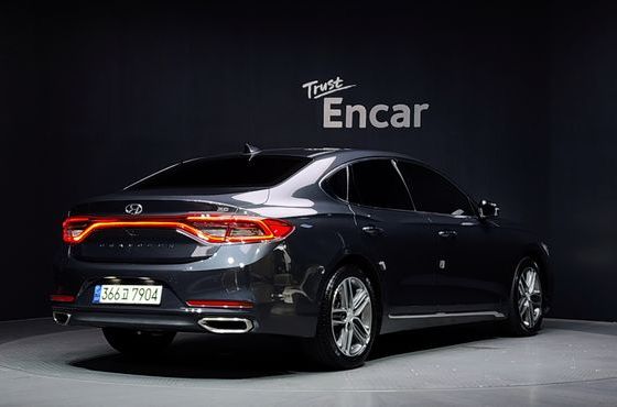 Hyundai Grandeur 3.0 Modren Basic (Rental car) — пробег 83 642 км — фото 2 из 5