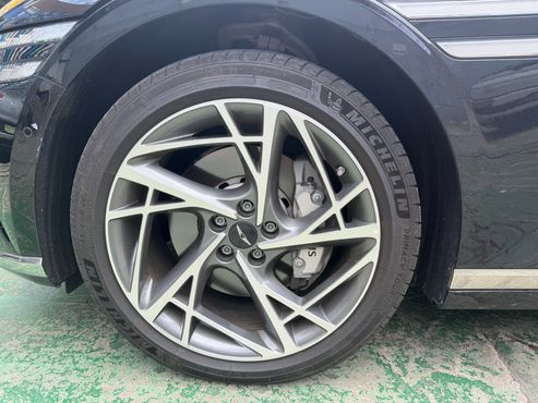 Genesis G90 Gasoline 3.5 Turbo AWD — пробег 18 000 км — фото 4 из 5