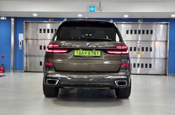 BMW X7 xDrive 40i M Sport 6STR — пробег 6 255 км — фото 4 из 5