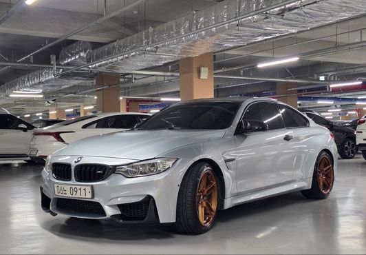 BMW M4 M4 Coupe — пробег 180 800 км — фото 1 из 5