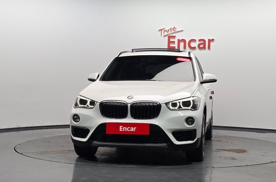 BMW X1 xDrive 18d Joy — пробег 73 678 км — фото 3 из 5