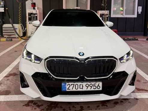 BMW 5-Series 530i xDrive M Sport — пробег 20 381 км — фото 1 из 5