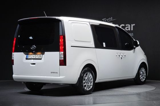 Hyundai Staria Cargo 5-Seater Modern — пробег 14 160 км — фото 2 из 5