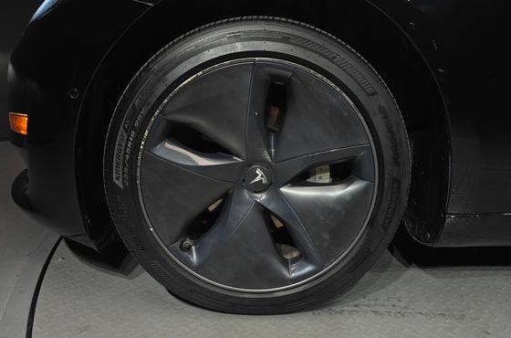 Tesla Model 3 Long Range AWD — пробег 104 754 км — фото 5 из 5