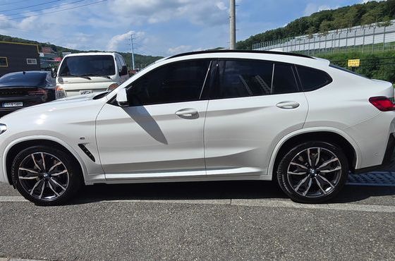 BMW X4 xDrive20d M Sport — пробег 23 194 км — фото 5 из 5