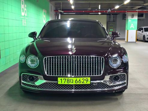 Bentley Flying Spur 4.0 Azure — пробег 9 000 км — фото 2 из 5