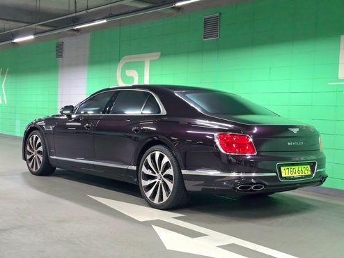 Bentley Flying Spur 4.0 Azure — пробег 9 000 км — фото 4 из 5