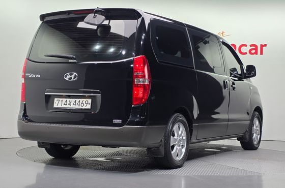 Hyundai Starex 12-Seater LPi Smart — пробег 140 563 км — фото 2 из 5