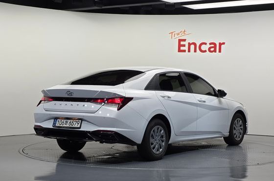 Hyundai AVANTE 1.6 Smart — пробег 80 890 км — фото 2 из 5