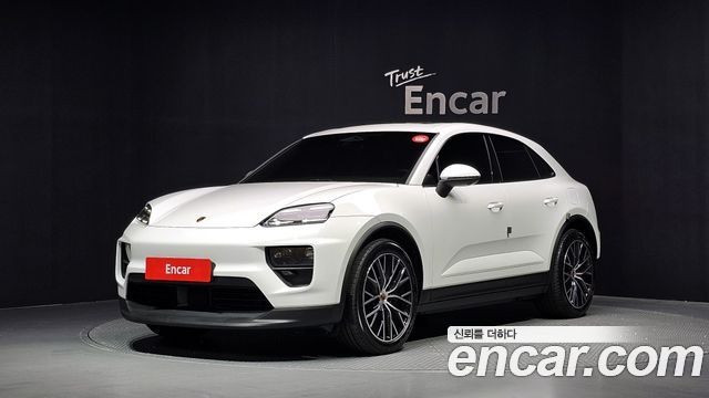 Porsche Macan Base 4 — пробег 14 306 км — фото 1 из 5
