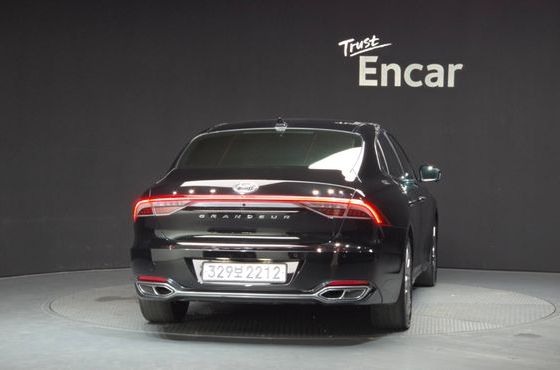 Hyundai Grandeur Calligraphy — пробег 140 674 км — фото 4 из 5