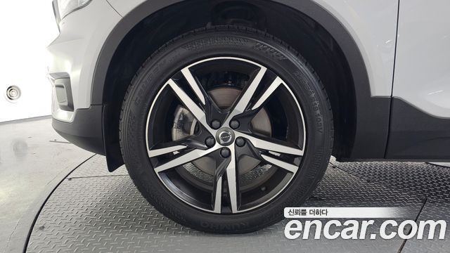 Volvo XC40 из Кореи Encar