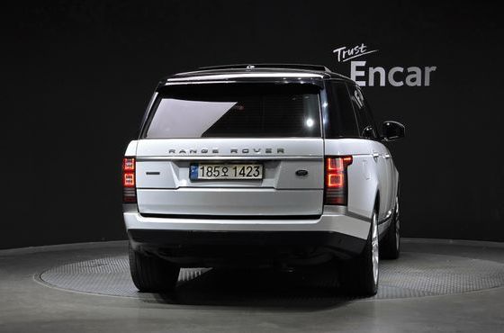 Land Rover Range Rover 4.4 SDV8 AB DIESEL — пробег 143 962 км — фото 4 из 5