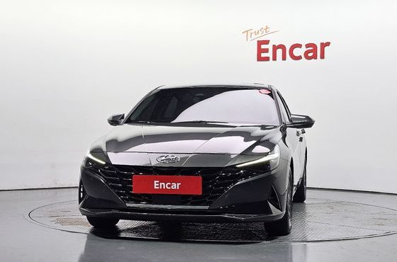 Hyundai AVANTE 1.6 Inspiration — пробег 8 734 км — фото 3 из 5